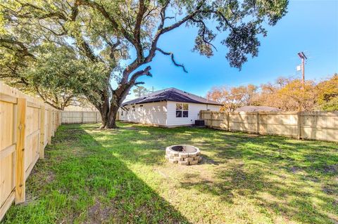 A home in Navasota