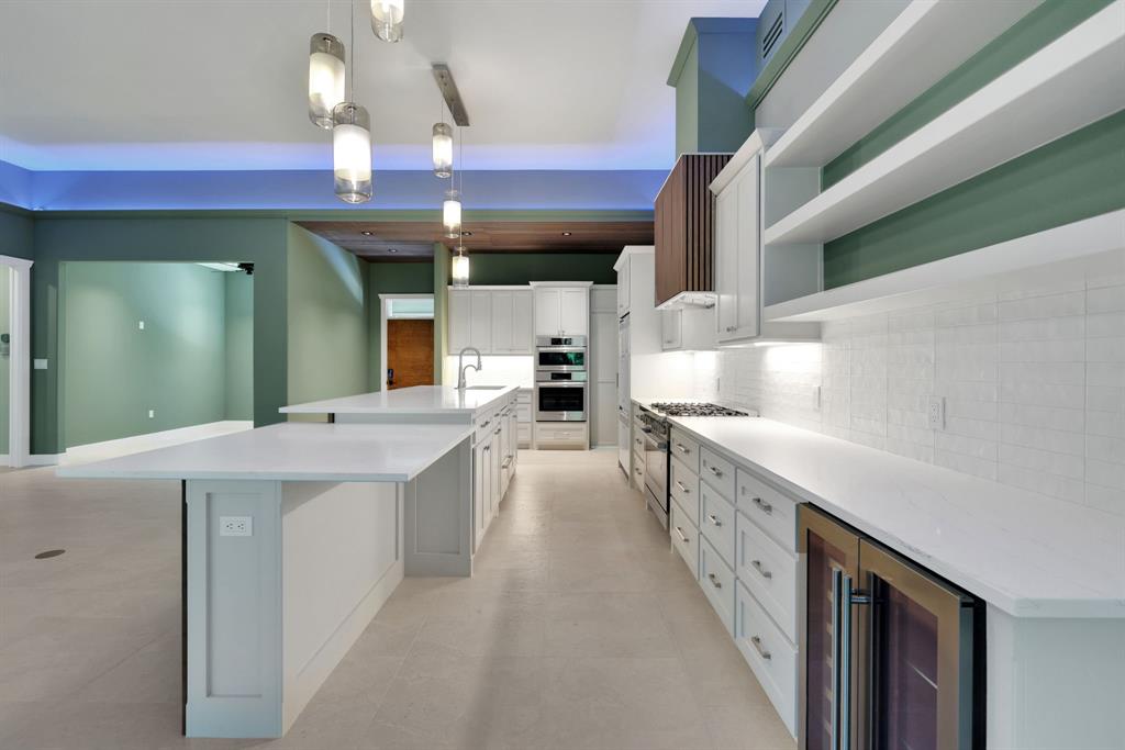 777 S Cape Royale Drive, Coldspring, Texas image 14