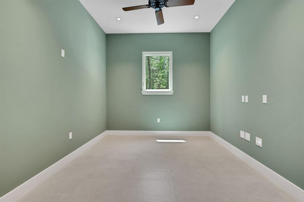 777 S Cape Royale Drive, Coldspring, Texas image 17