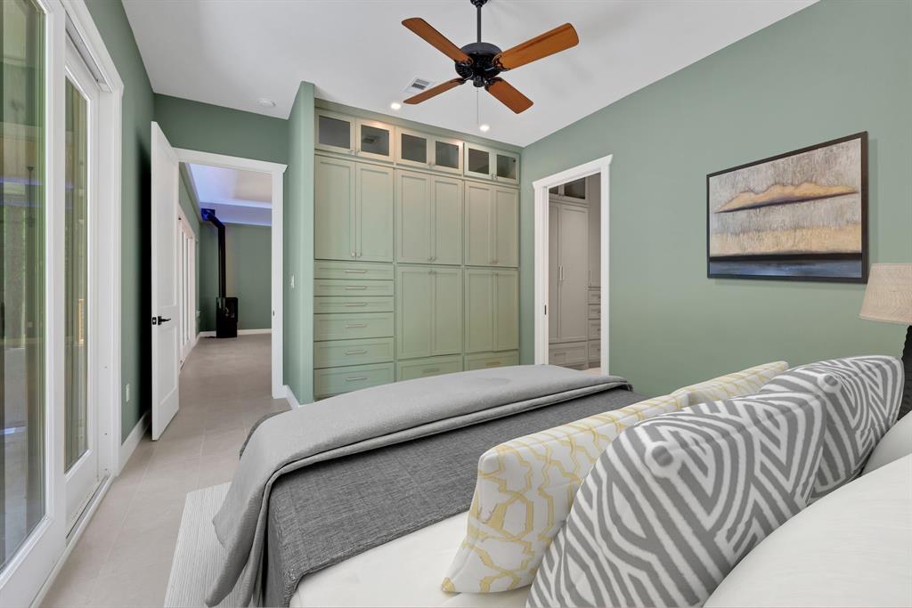777 S Cape Royale Drive, Coldspring, Texas image 24