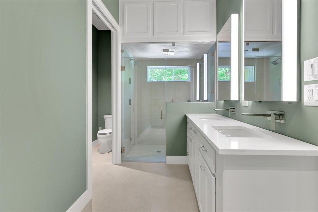 777 S Cape Royale Drive, Coldspring, Texas image 27