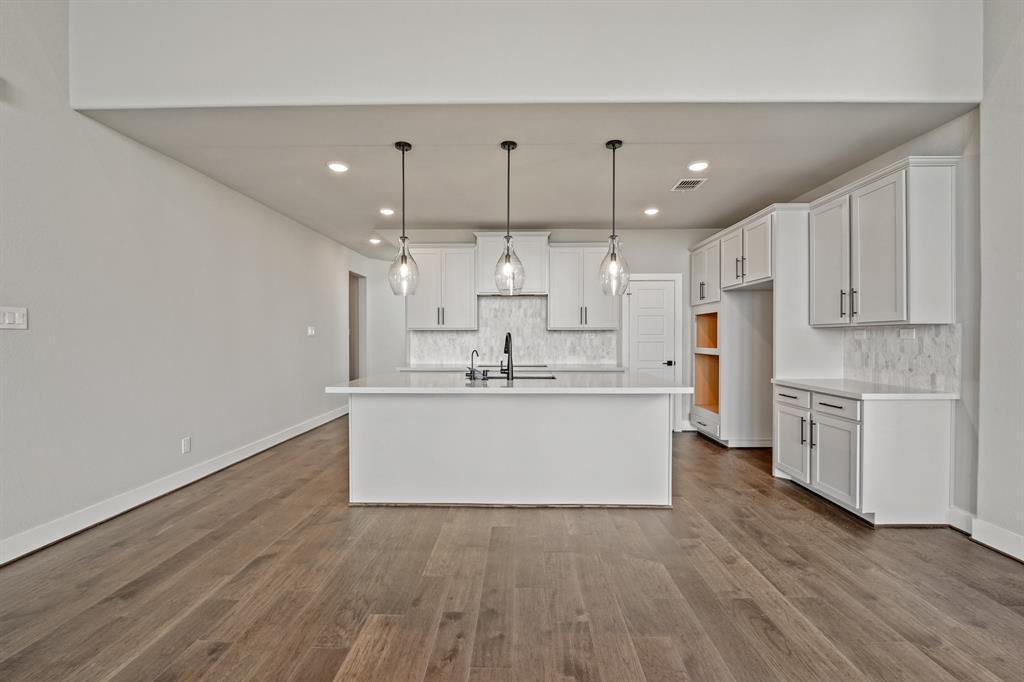 24915 Groundsel Cottage Lane