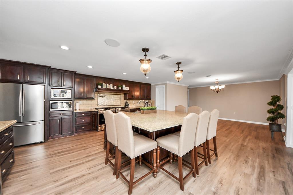 9731 Hadden Road, Baytown, Texas image 16
