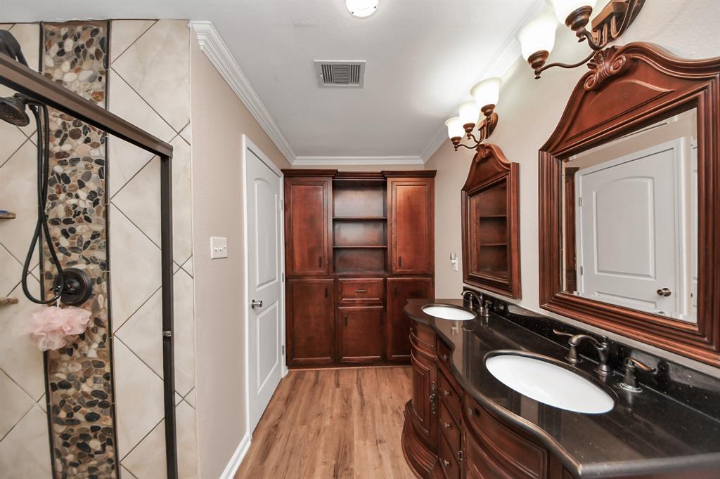 9731 Hadden Road, Baytown, Texas image 27