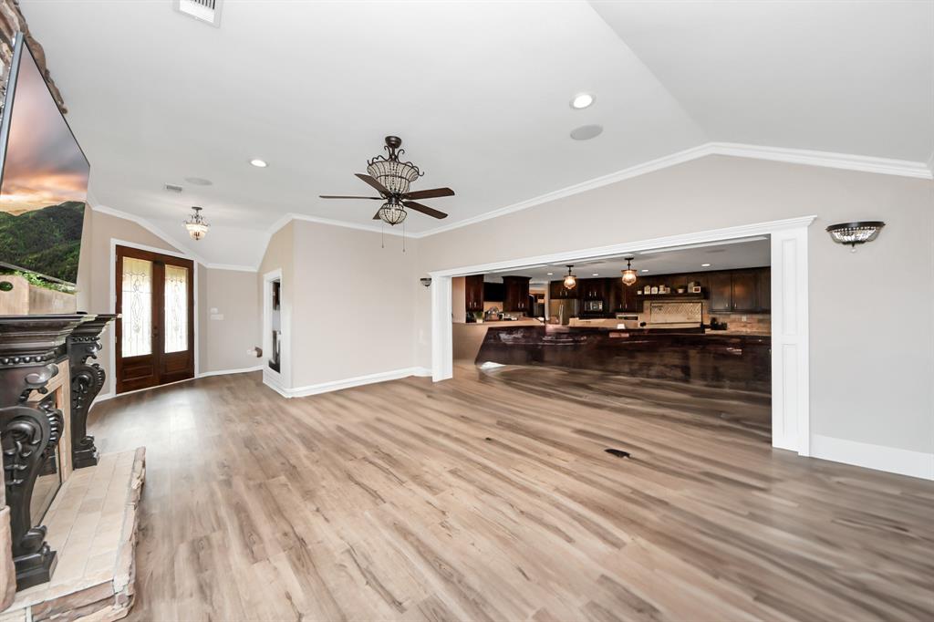9731 Hadden Road, Baytown, Texas image 13