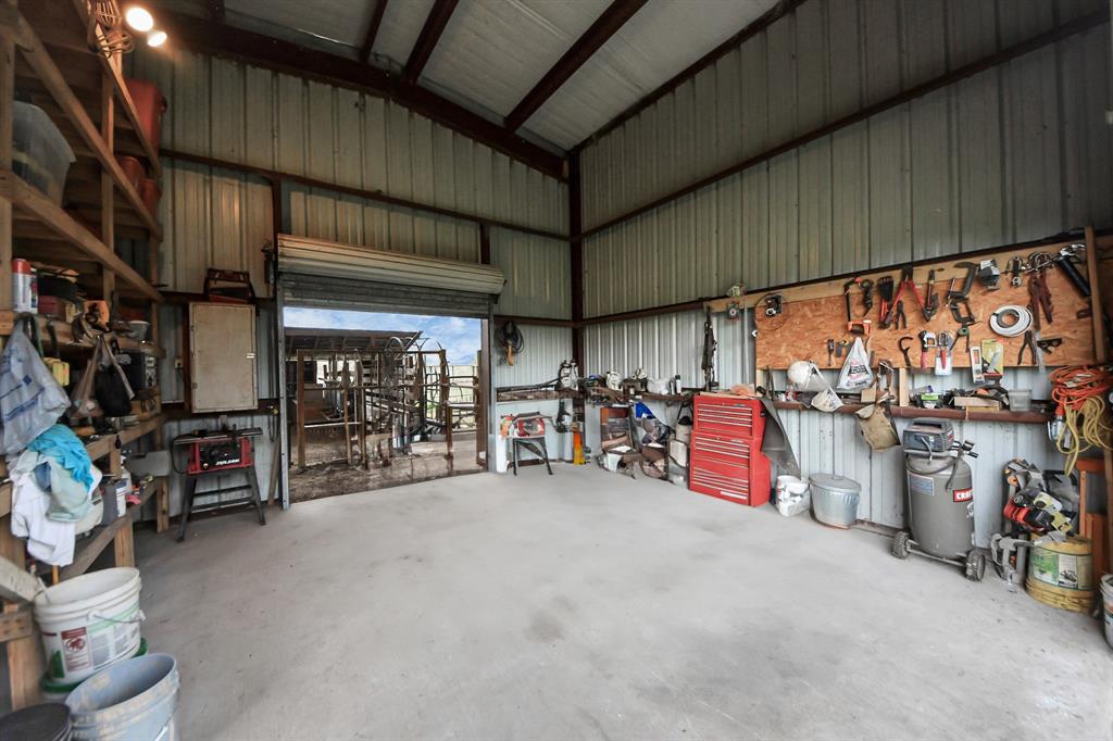 9731 Hadden Road, Baytown, Texas image 43