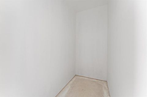 listing image 26