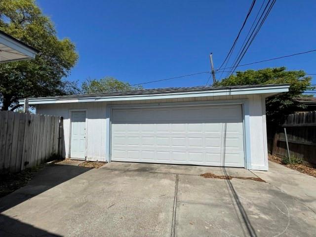 909 Zarsky Drive, Corpus Christi, Texas image 4