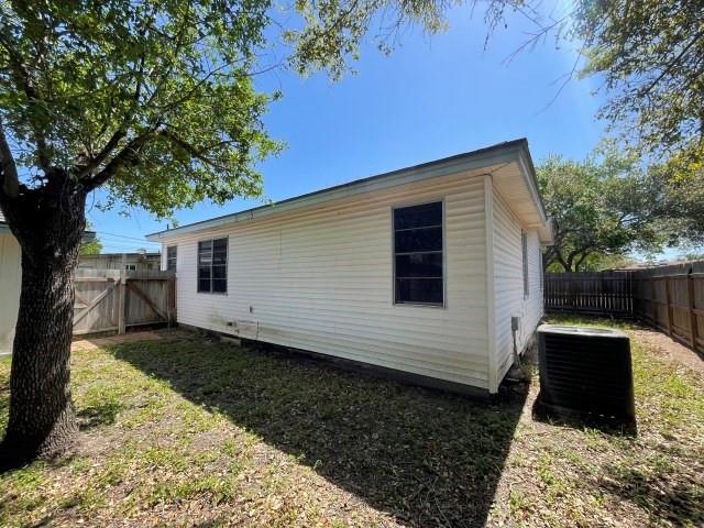 909 Zarsky Drive, Corpus Christi, Texas image 7
