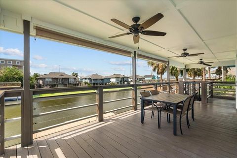 A home in Bayou Vista