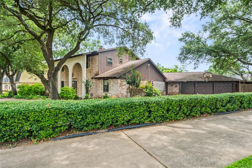 2709 Cherry Lane