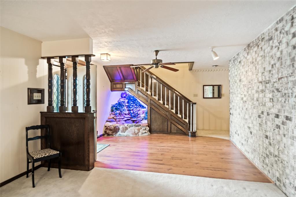 2709 Cherry Lane