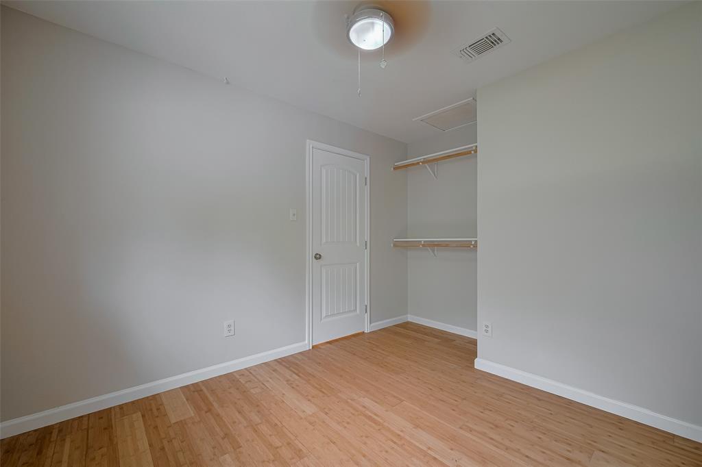 34 Lyrebird Drive, The Woodlands, Texas image 32