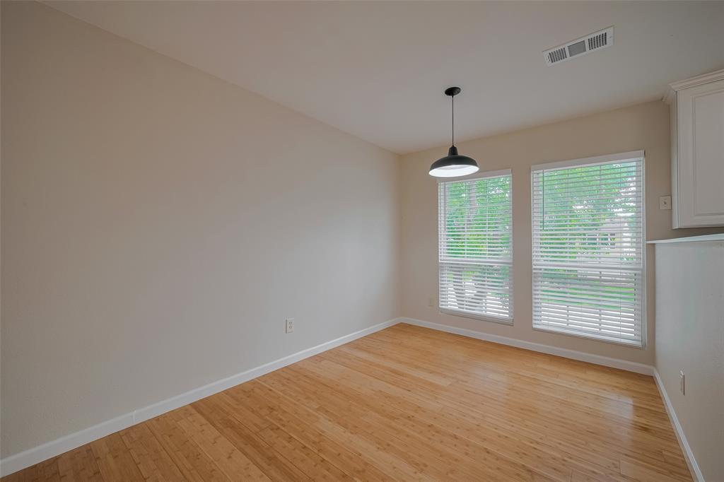 34 Lyrebird Drive, The Woodlands, Texas image 19