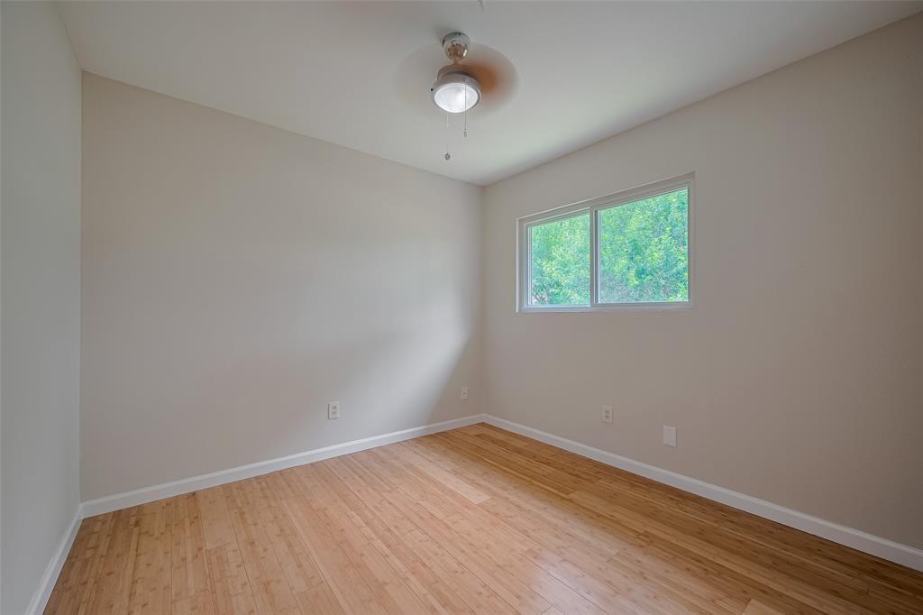 34 Lyrebird Drive, The Woodlands, Texas image 31