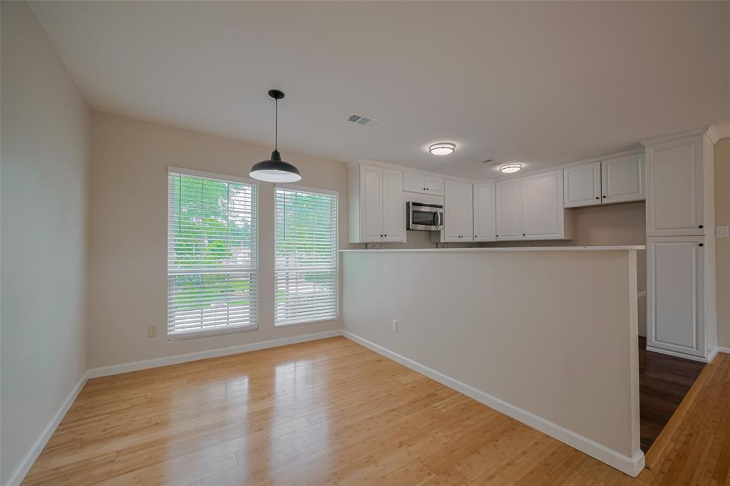 34 Lyrebird Drive, The Woodlands, Texas image 18