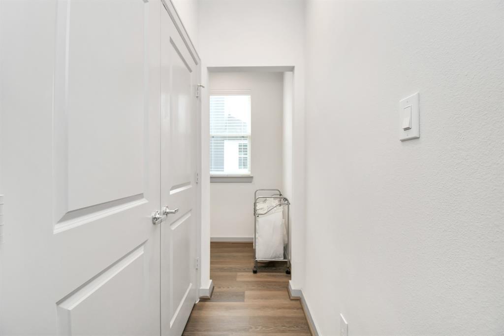 829 N Emile Street, Houston, Texas image 32