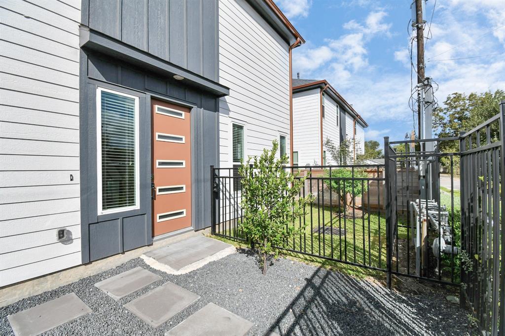 829 N Emile Street, Houston, Texas image 4