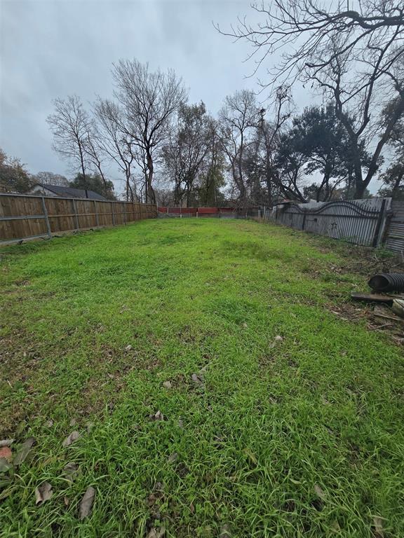 7306 Knox Street, Houston, Texas image 2