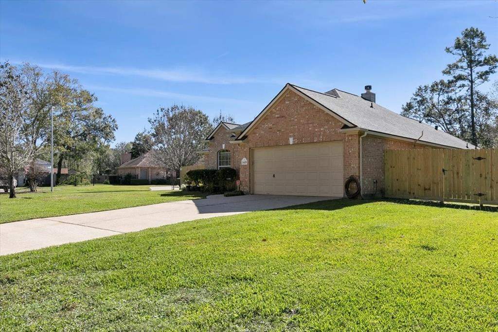 16438 Rudder Drive, Crosby, Texas image 8