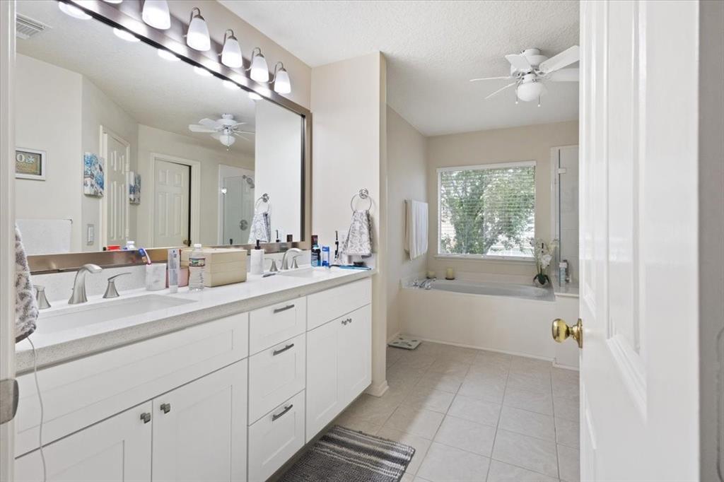 20806 Medallion Pointe Drive, Katy, Texas image 19