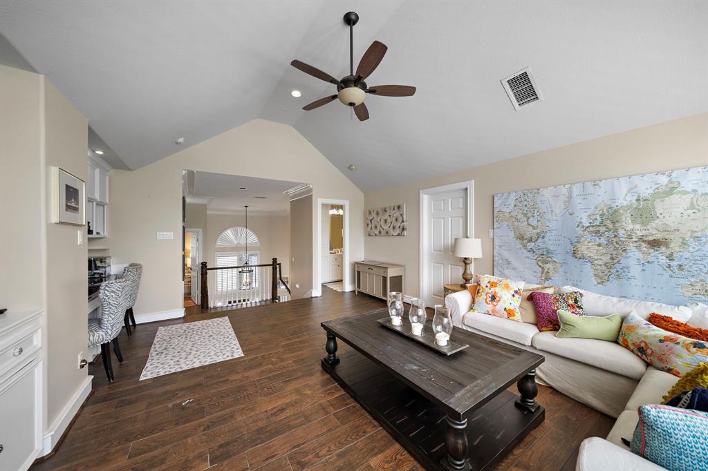 15219 Hilltop View Drive, Cypress, Texas image 26