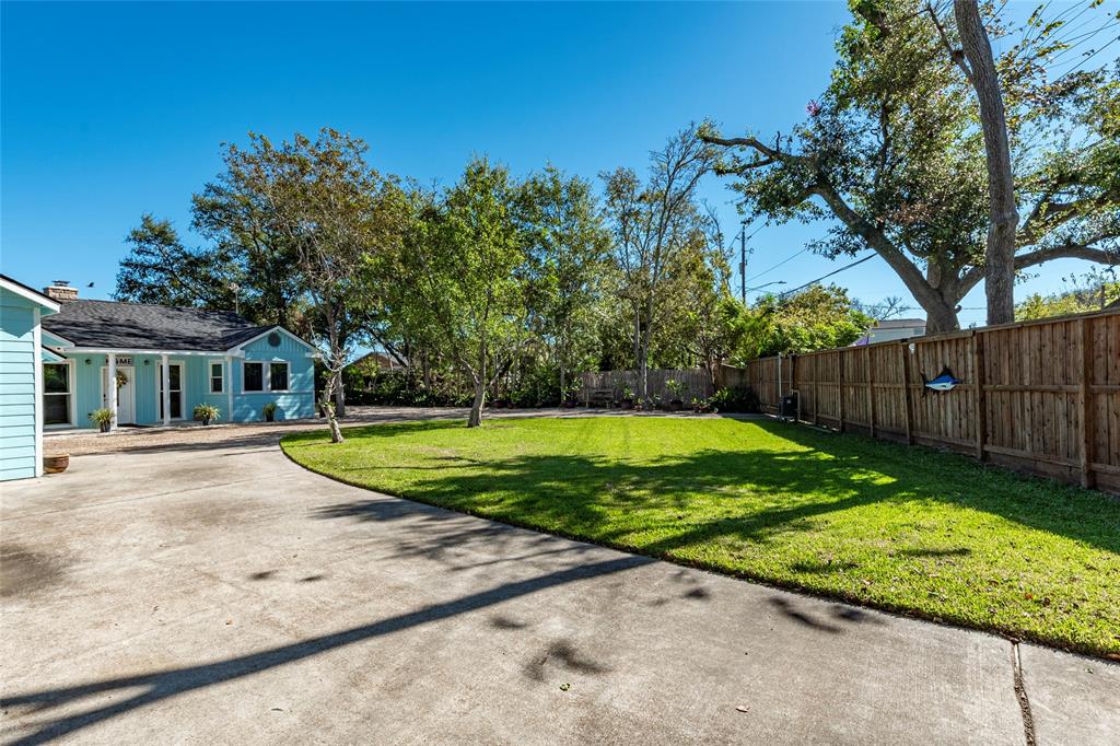 4111 Bayshore Drive, Bacliff, Texas image 31