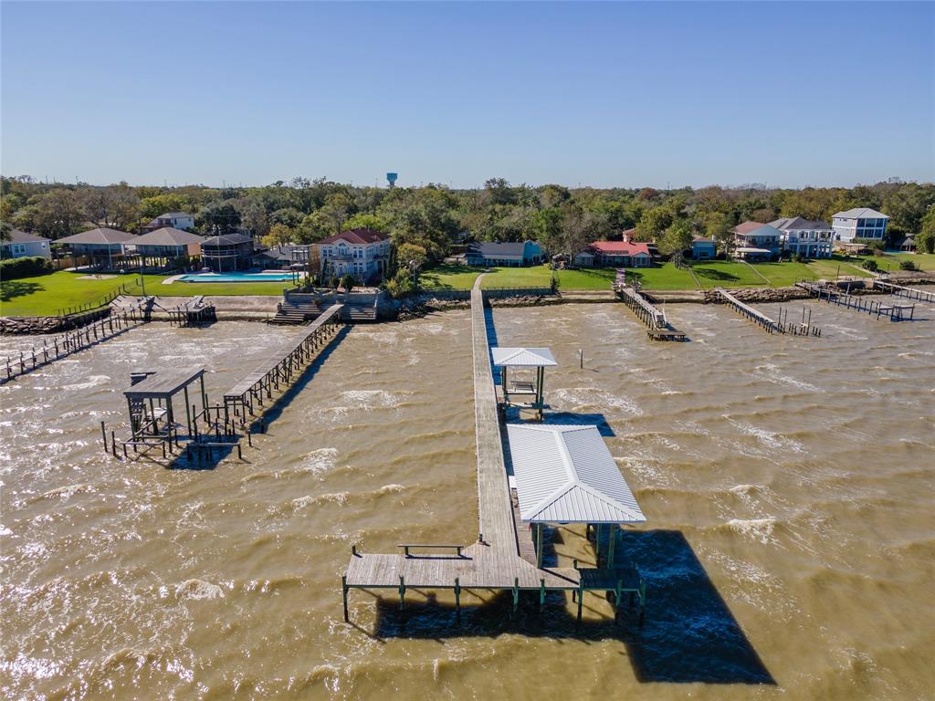 4111 Bayshore Drive, Bacliff, Texas image 13