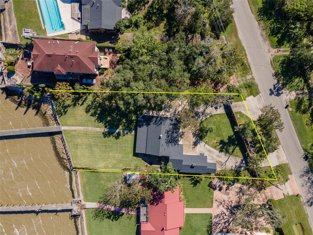 4111 Bayshore Drive, Bacliff, Texas image 4