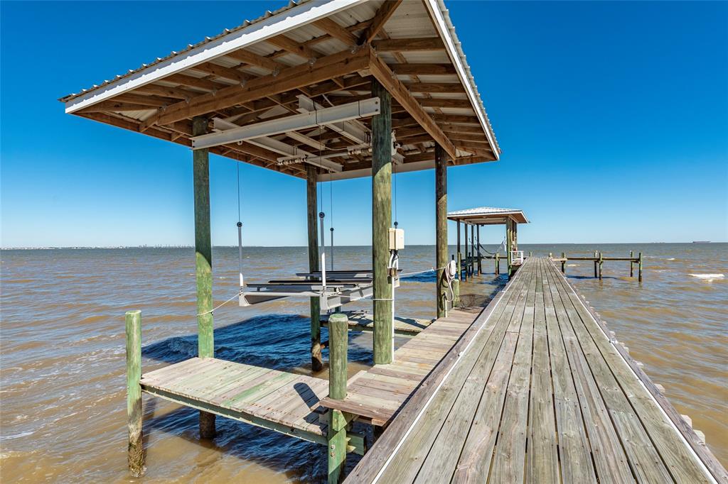 4111 Bayshore Drive, Bacliff, Texas image 8