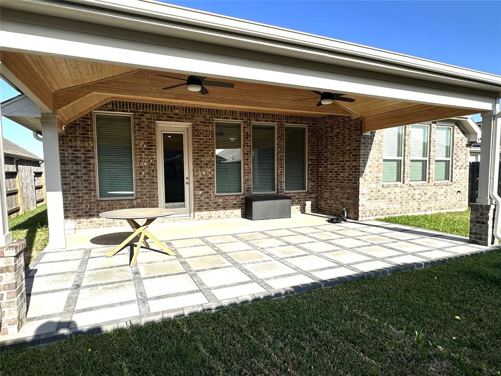 14211 Walworth Creek Court, Rosharon, Texas image 21