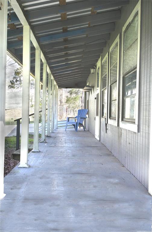 402 County Road 3708 Street, Splendora, Texas image 4