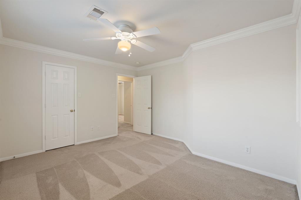 8518 Shallowlake Court, Houston, Texas image 28