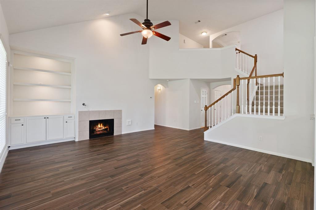 8518 Shallowlake Court, Houston, Texas image 8