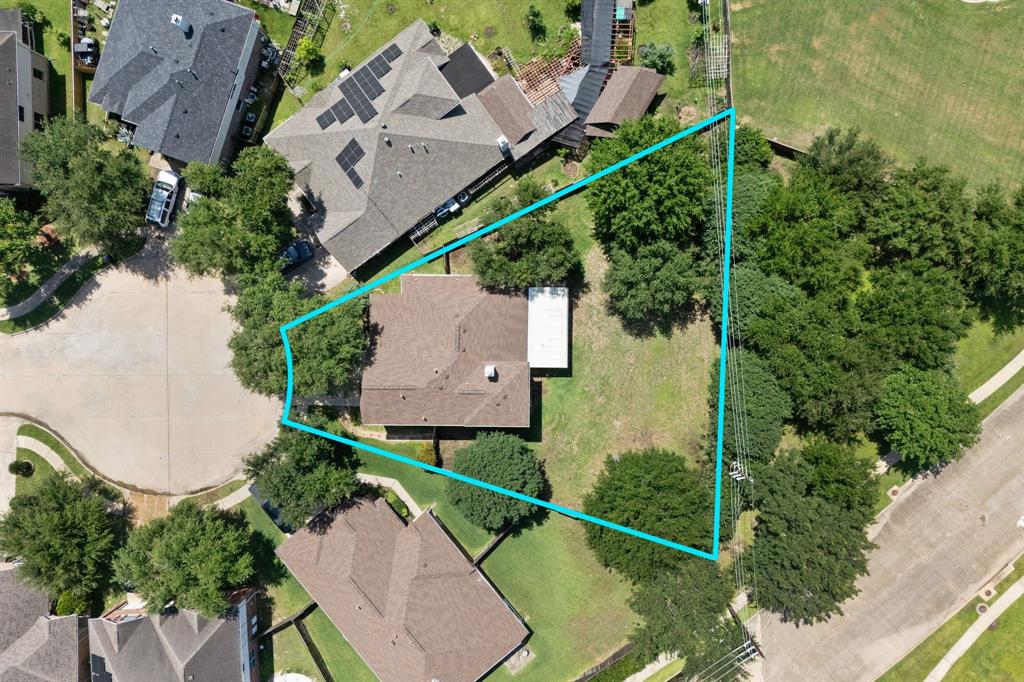 8518 Shallowlake Court, Houston, Texas image 37