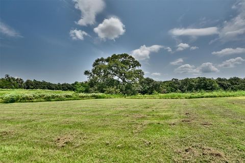 Photo of 0 Fm 109, New Ulm, TX 78950 (MLS # 98578179) Photo of 0 Fm 109, New Ulm, TX 78950 (MLS # 98578179)
