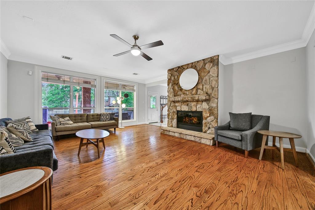 119 Frosted Pond Place, The Woodlands, Texas image 10