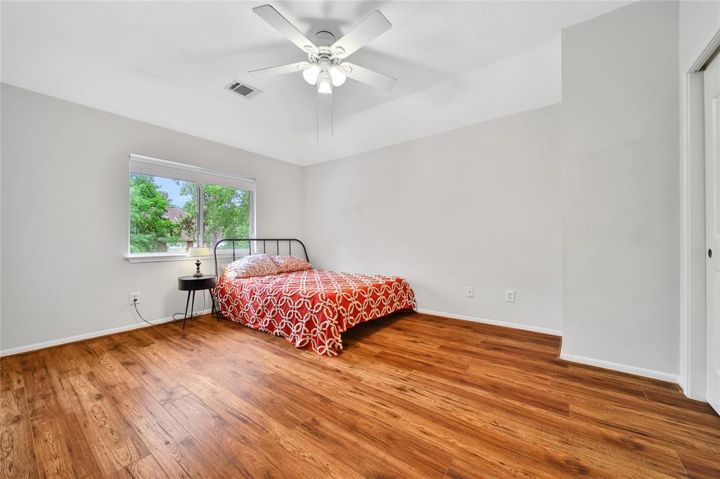 119 Frosted Pond Place, The Woodlands, Texas image 35