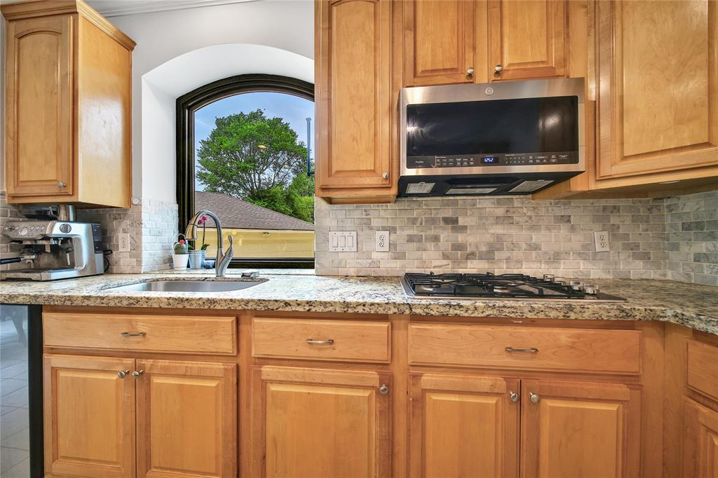 119 Frosted Pond Place, The Woodlands, Texas image 19