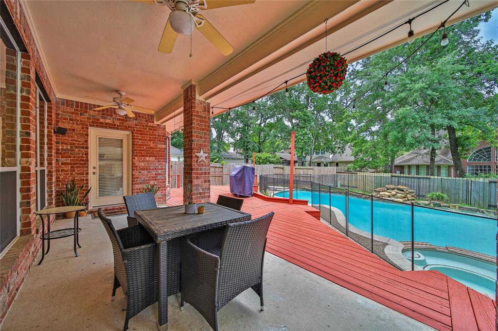 119 Frosted Pond Place, The Woodlands, Texas image 37