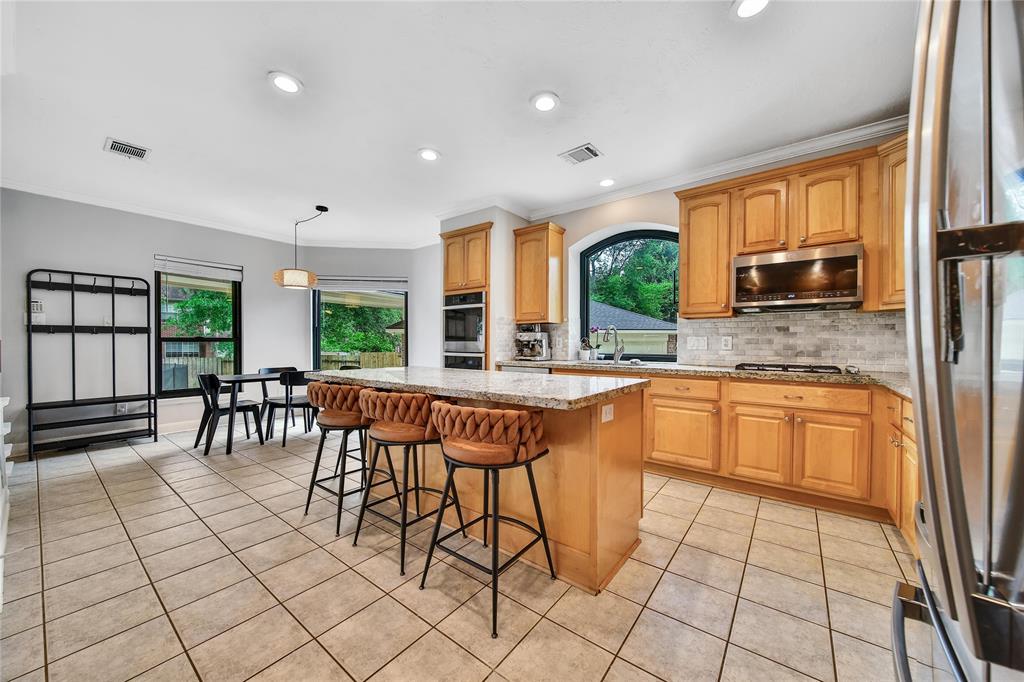 119 Frosted Pond Place, The Woodlands, Texas image 15