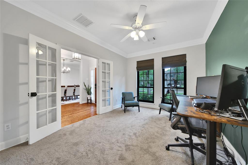 119 Frosted Pond Place, The Woodlands, Texas image 6