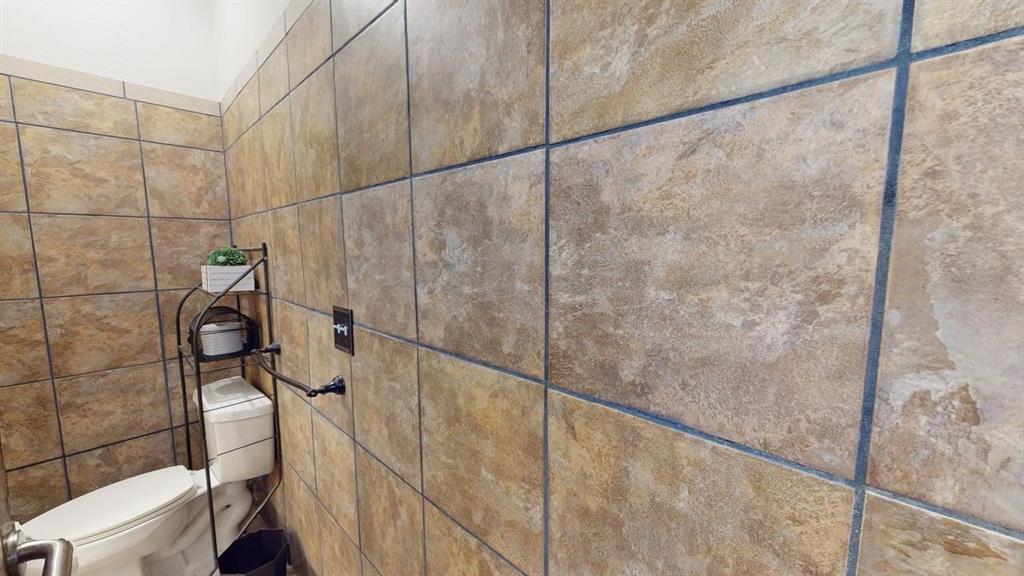 207 Sparrow Hawk Drive, Livingston, Texas image 33