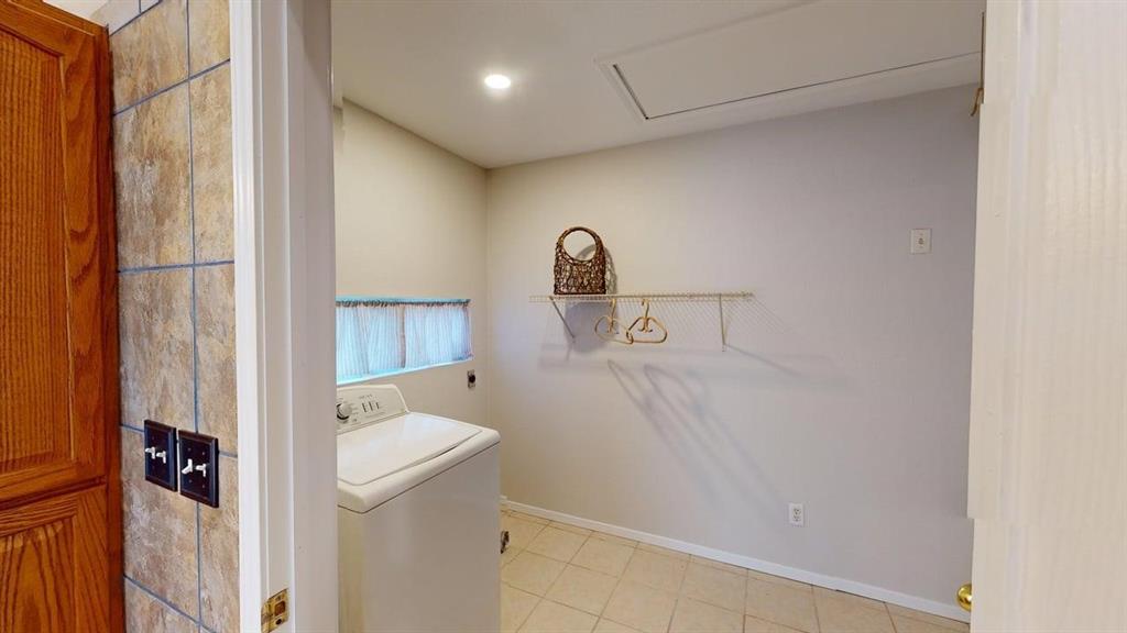 207 Sparrow Hawk Drive, Livingston, Texas image 35