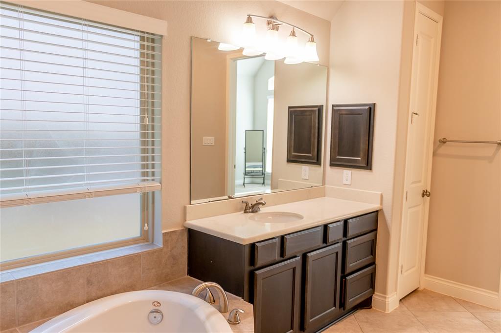 4211 Shays Manor Lane, Richmond, Texas image 20