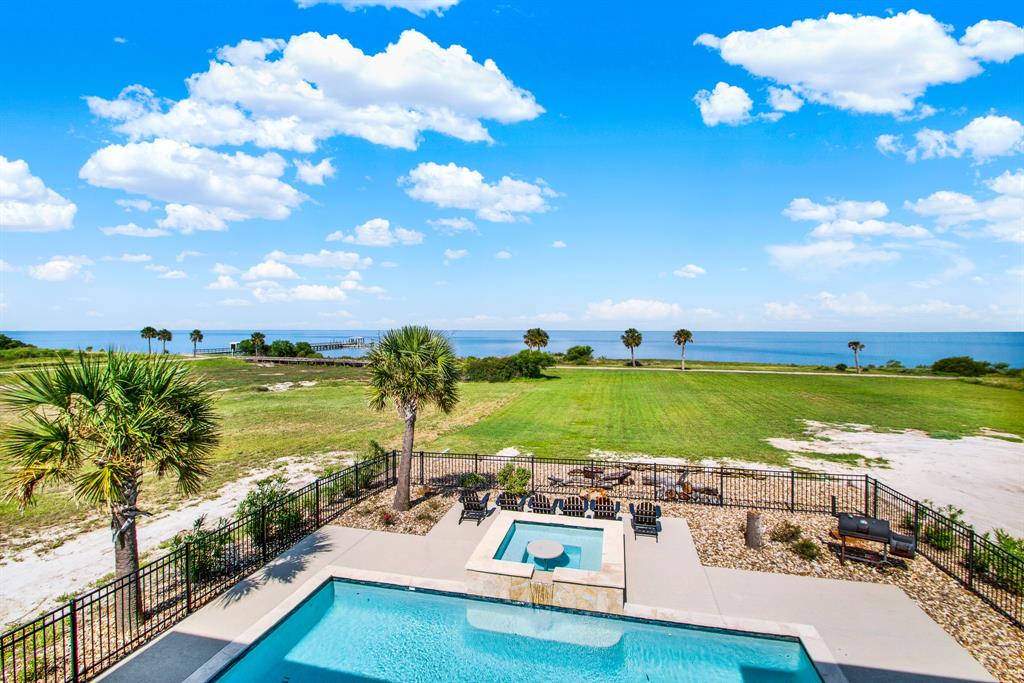 428 Bay Club Drive, Seadrift, Texas image 1