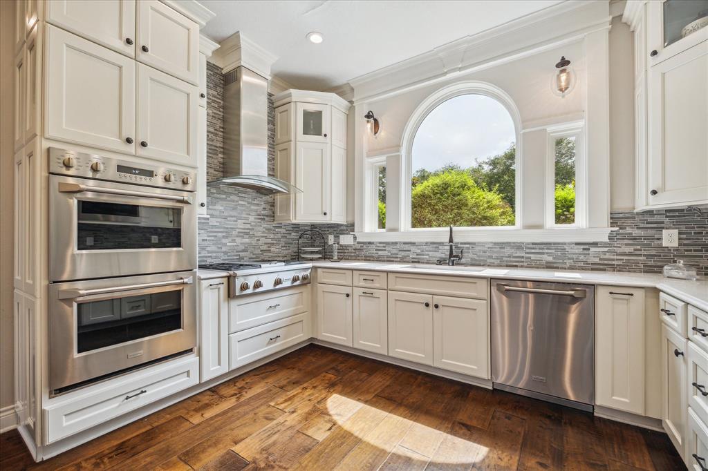1902 Carriage Creek Lane