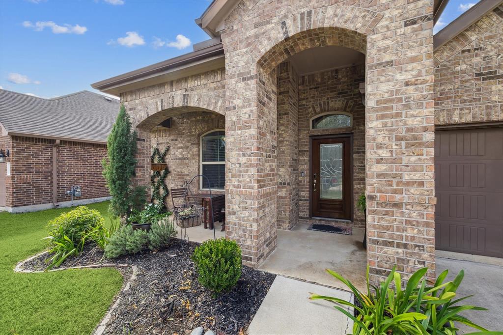 2722 Kaman Lane, Pearland, Texas image 3