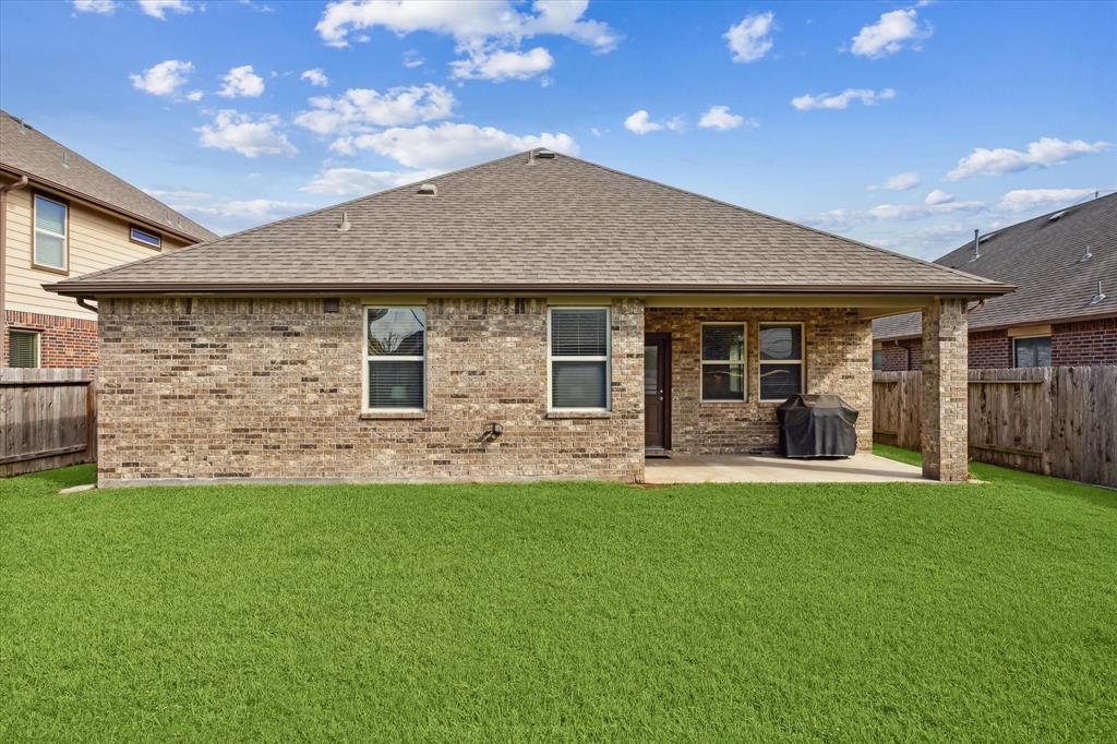 2722 Kaman Lane, Pearland, Texas image 30