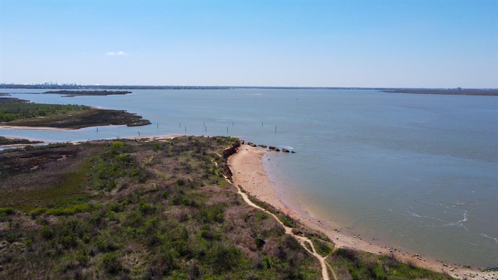 1309 Highborne Cay Court, Texas City, Texas image 12